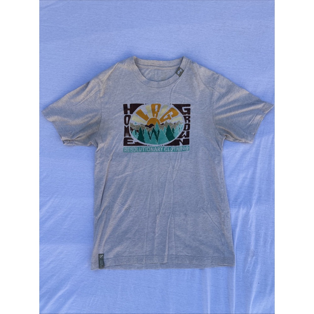LNG Beige Mountain Tree Graphic Short-Sleeve T-Shirt size Medium